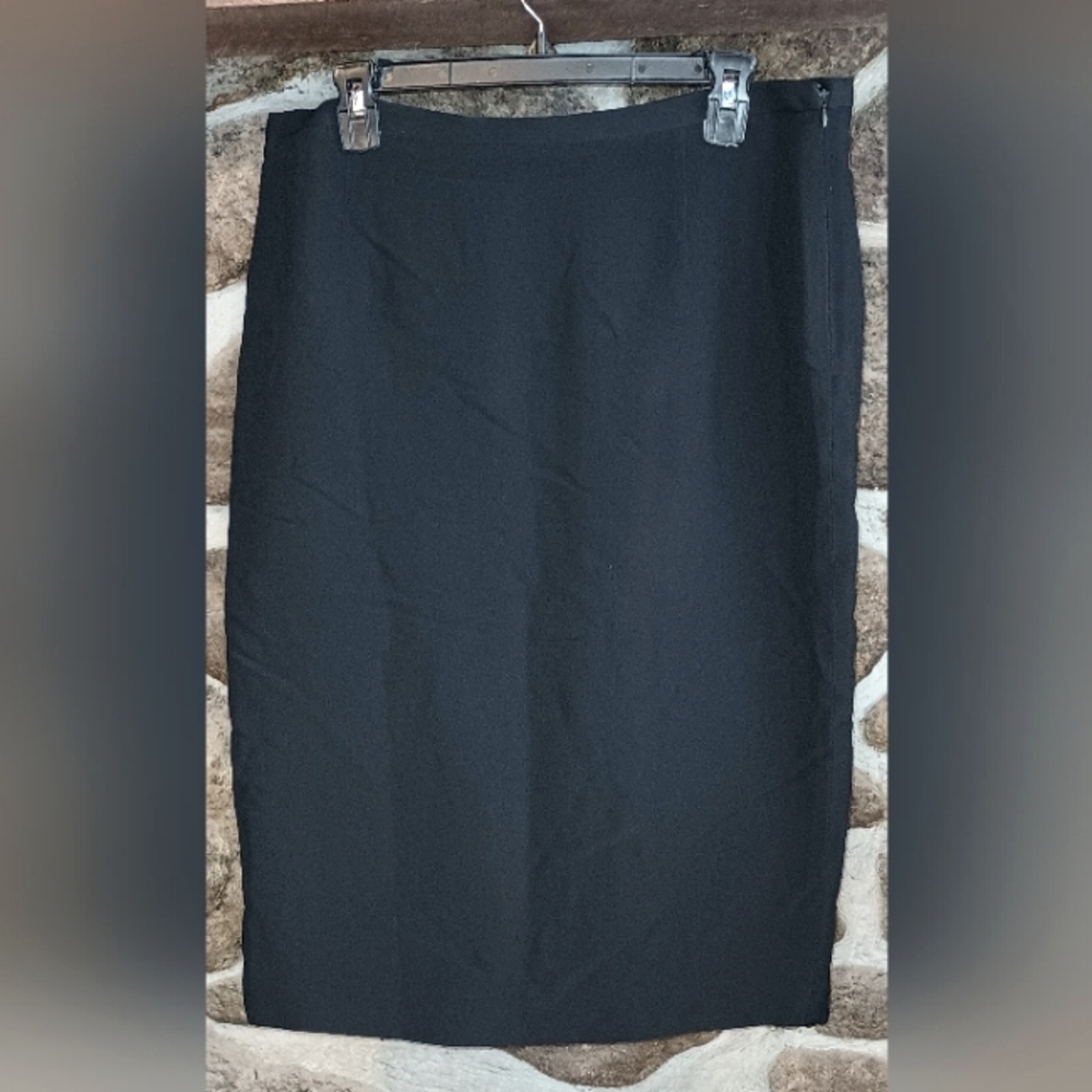 Mattiolo women's black skirt size 12